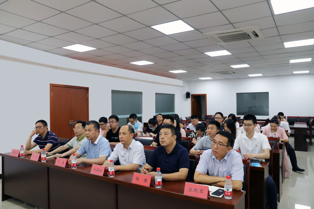 重庆林投公司开展“安全生产月”安全培训活动